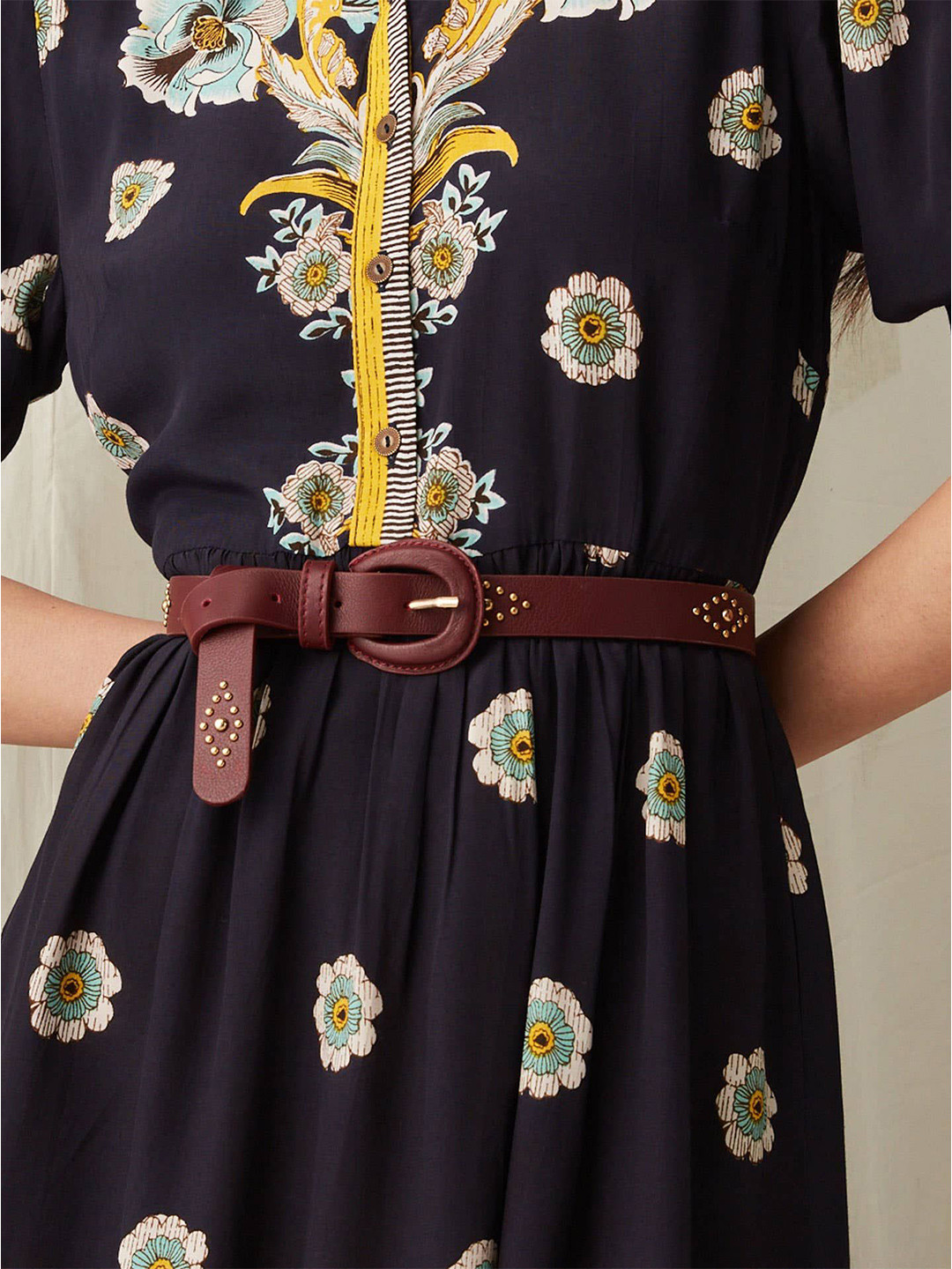 Label Ritu Kumar Women Embellished Tang Closure Leather Belt