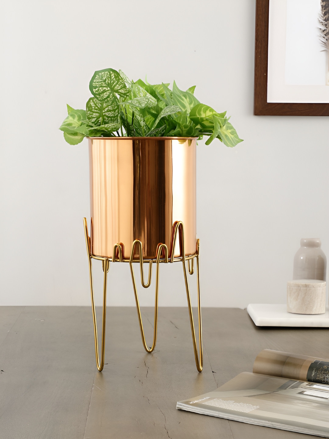 Maison Modern ZigZag Oasis Copper-Toned Stainless Steel Planter With Stand