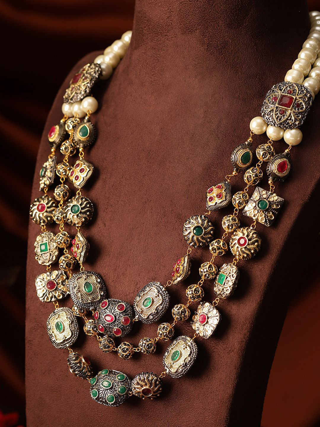 Priyaasi Premium Exquisite Gold-Plated Stone-Studded and Pearls Beaded Jewellery Set