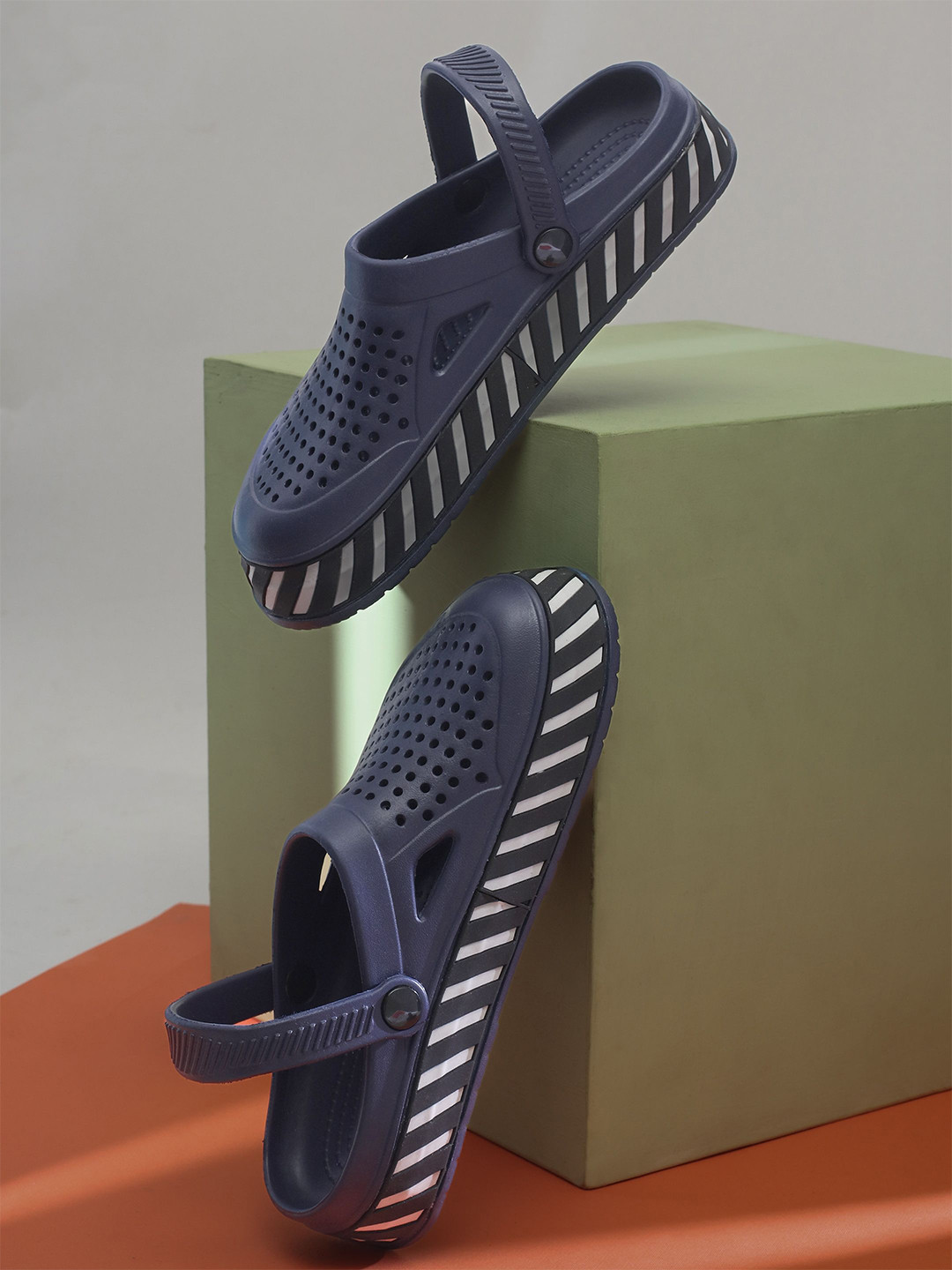 IMPAKTO Men Slide Wave Ultra Soft Daily Clogs