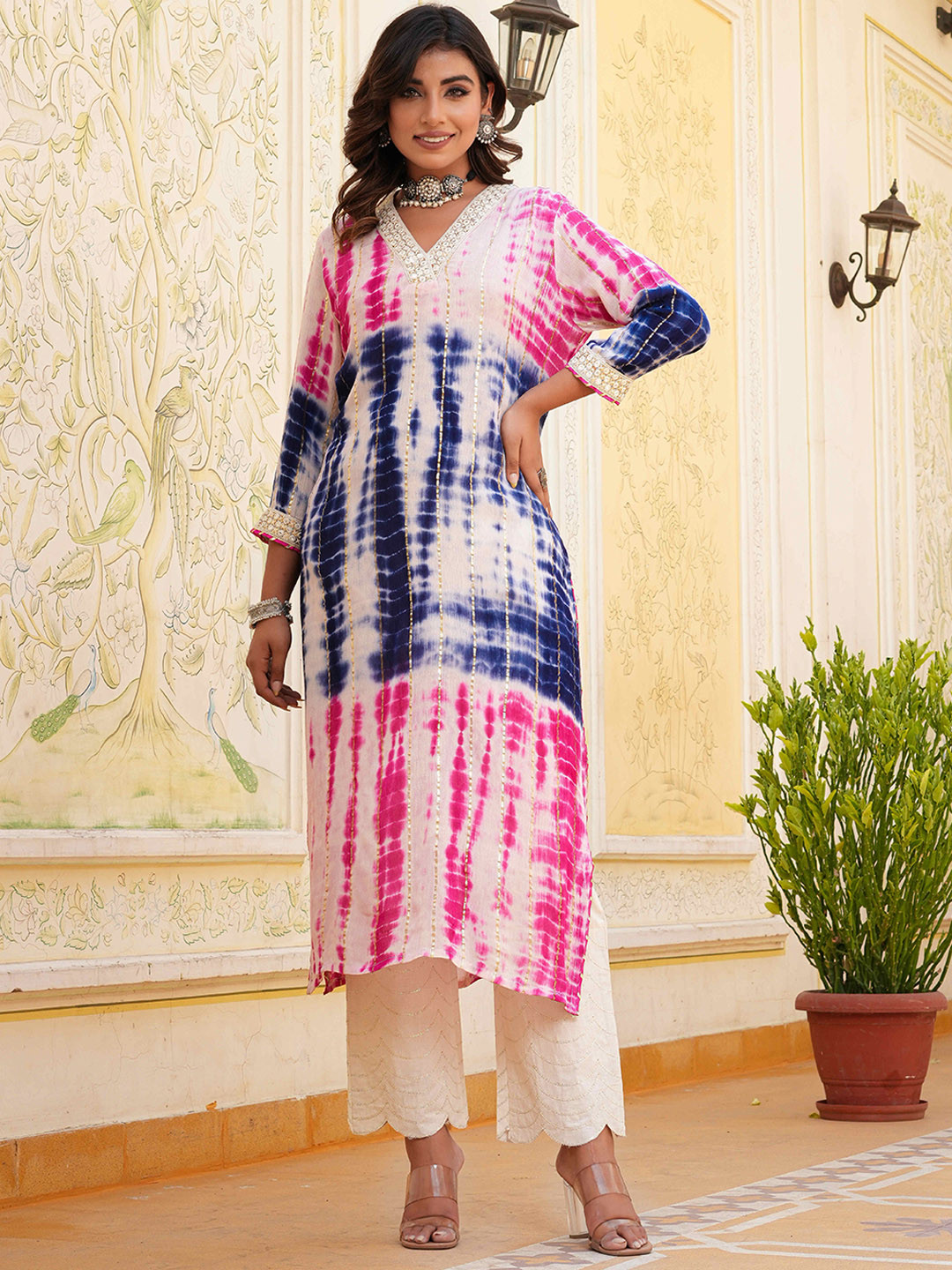 AMIRAS INDIAN ETHNIC WEAR Printed V-Neck Sequinned Crepe Straight Kurta
