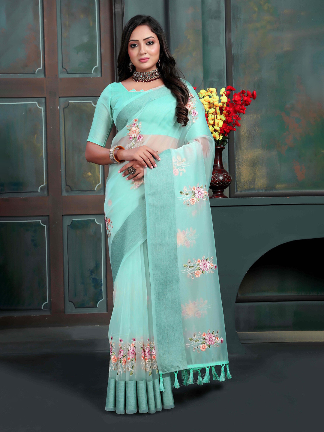 RV CREATION Women Floral Printed Embroidered Saree