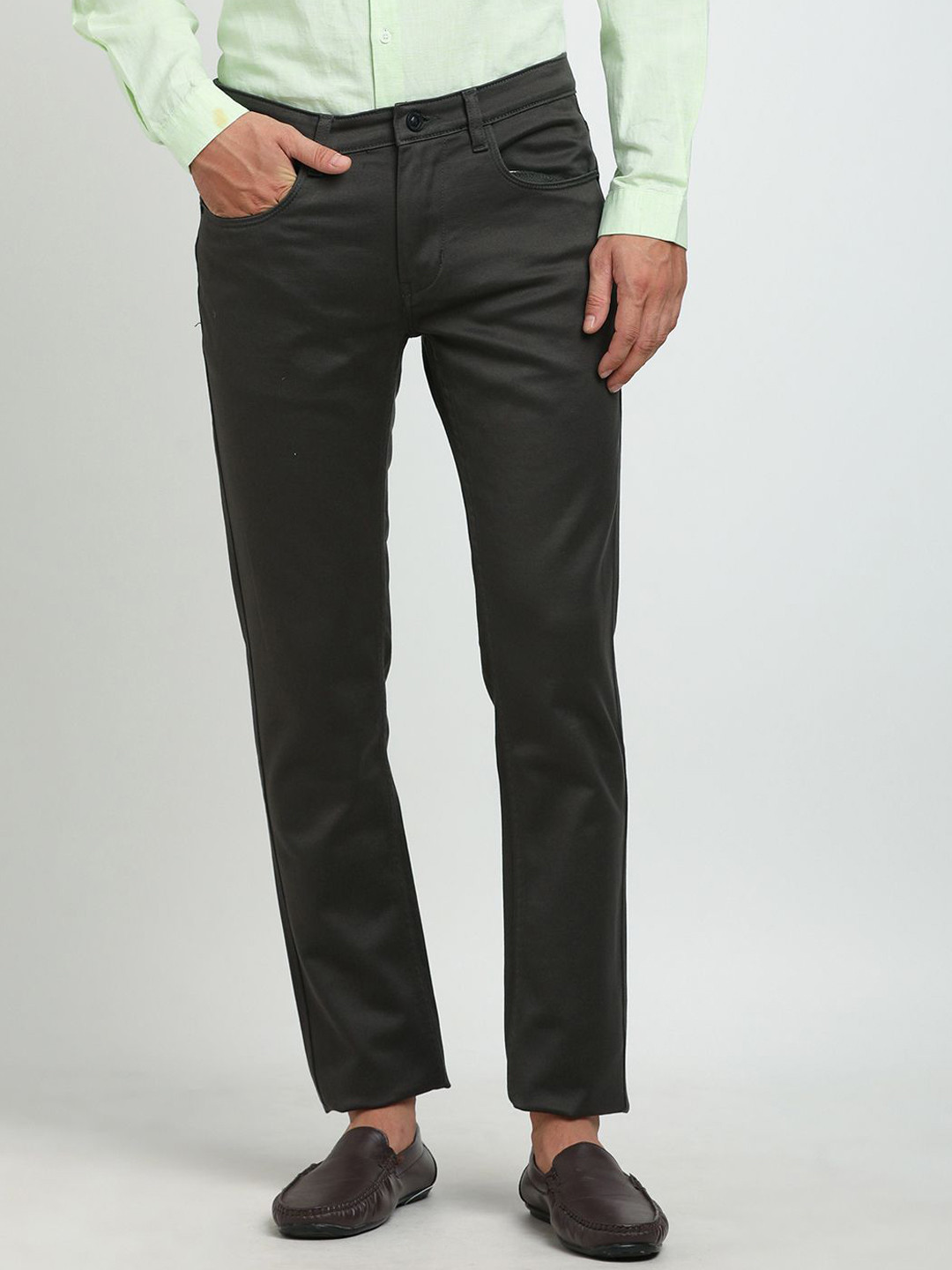 Turtle Men Narrow Tapered Fit Stretchable Jeans