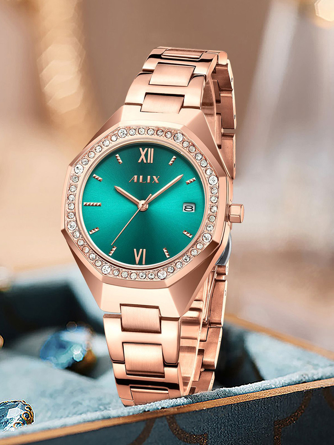 ALIX Women Brass Embellished Dial & Stainless Steel Bracelet Style Straps Analogue Multi Function Watch