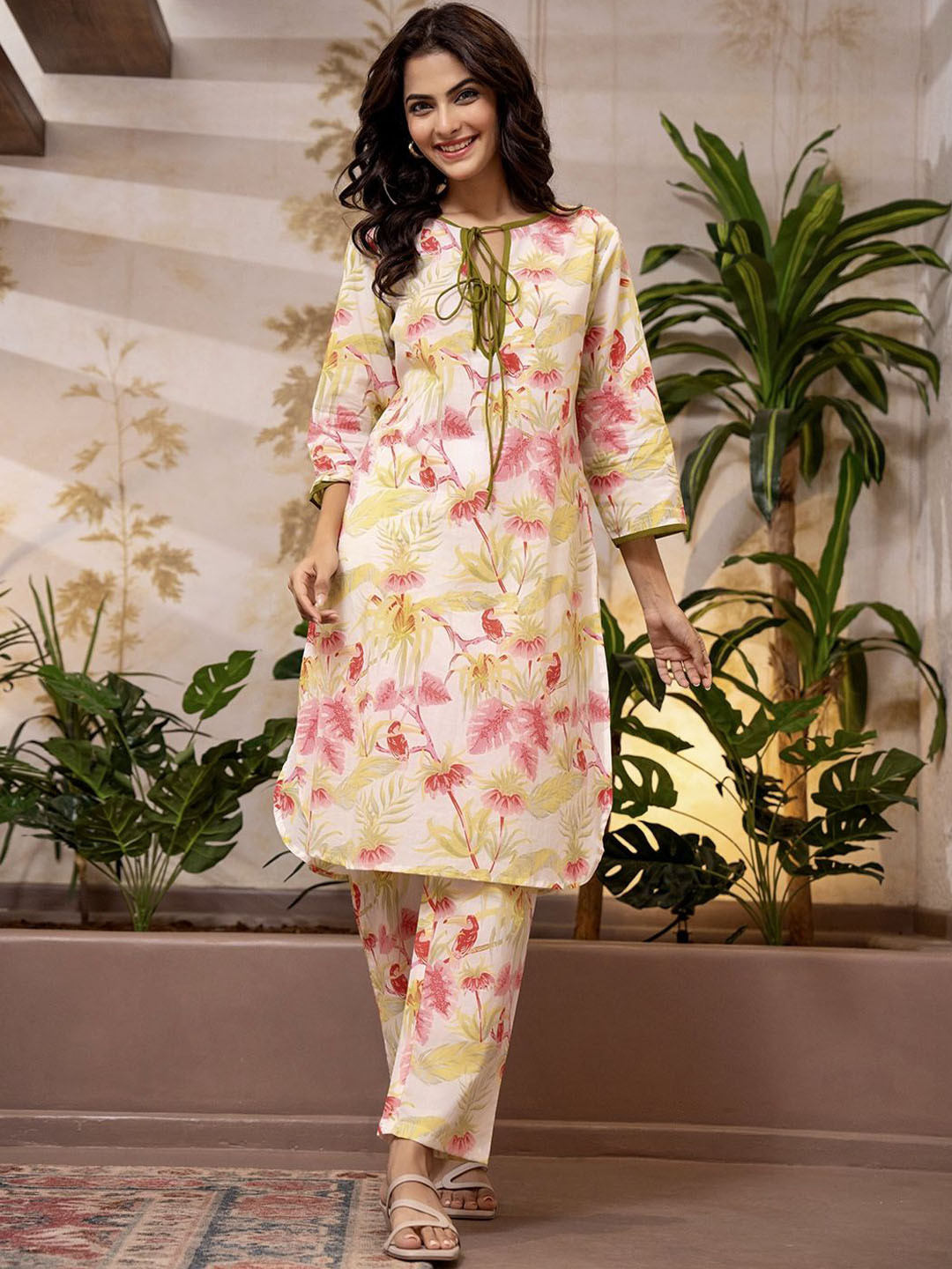 FEATHERS CLOSET Floral Printed Tie Up Neck Pure Cotton Tunic With Trousers