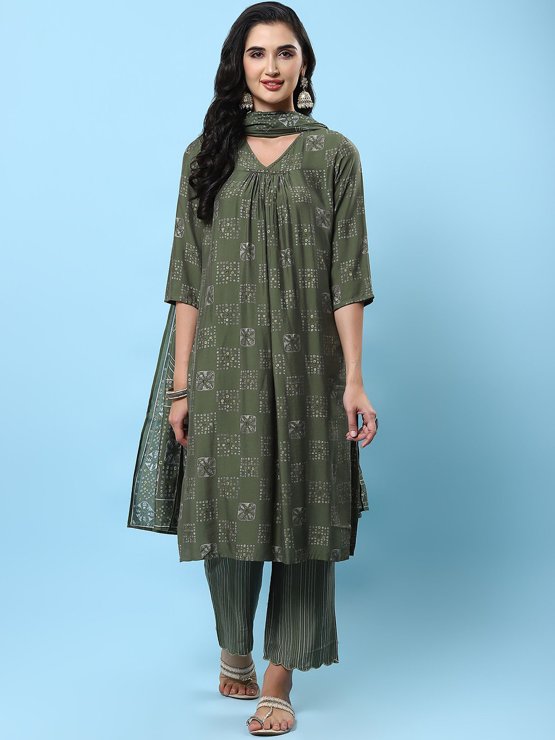Shree Geometric Printed Pleated Beads and Stones Straight Kurta With Trousers & Dupatta