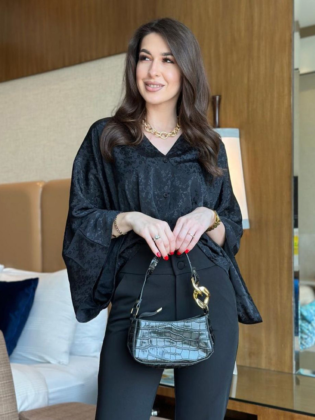 StyleAsh Women Collarless Floral Printed Silk Oversized Casual Shirt