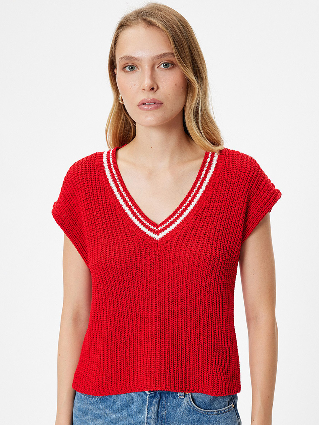 Koton Boucle Self Design V-Neck Sleeveless Sweater Vest