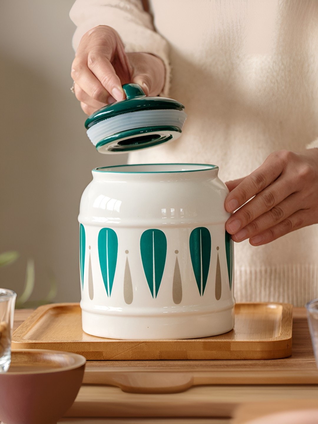 UMAI White & Green Printed Ceramic ContIner Set