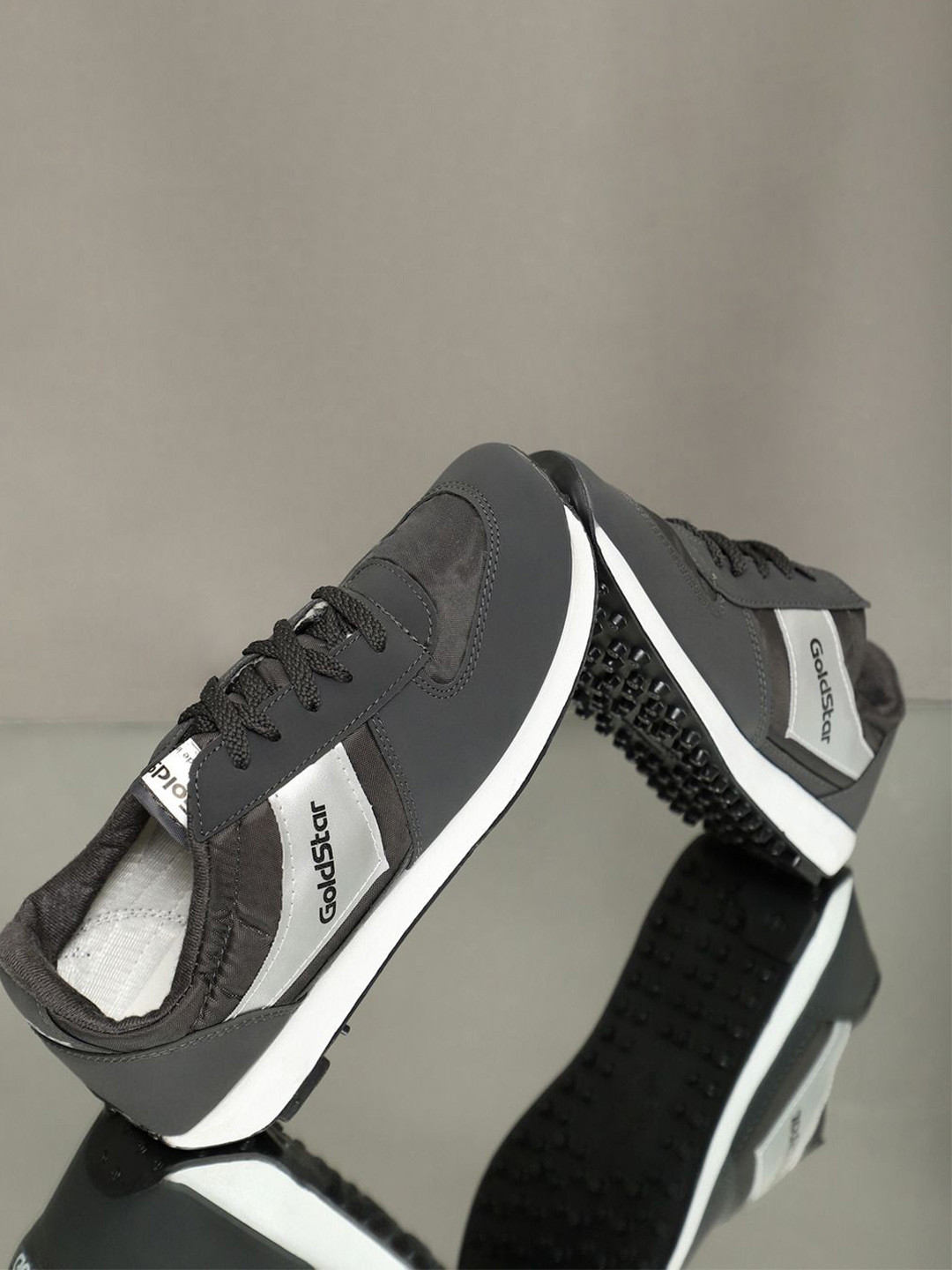 Goldstar Men Running Non-Marking Shoes - Image 1