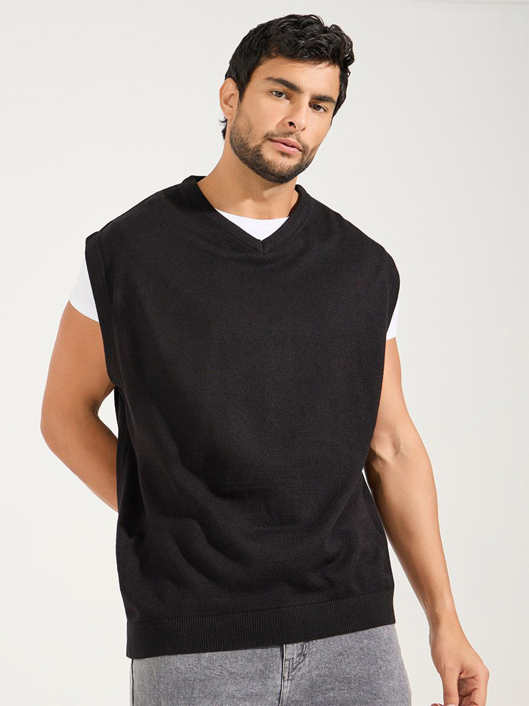 Styli Black V-Neck Relaxed Fit Acrylic Sweater Vest