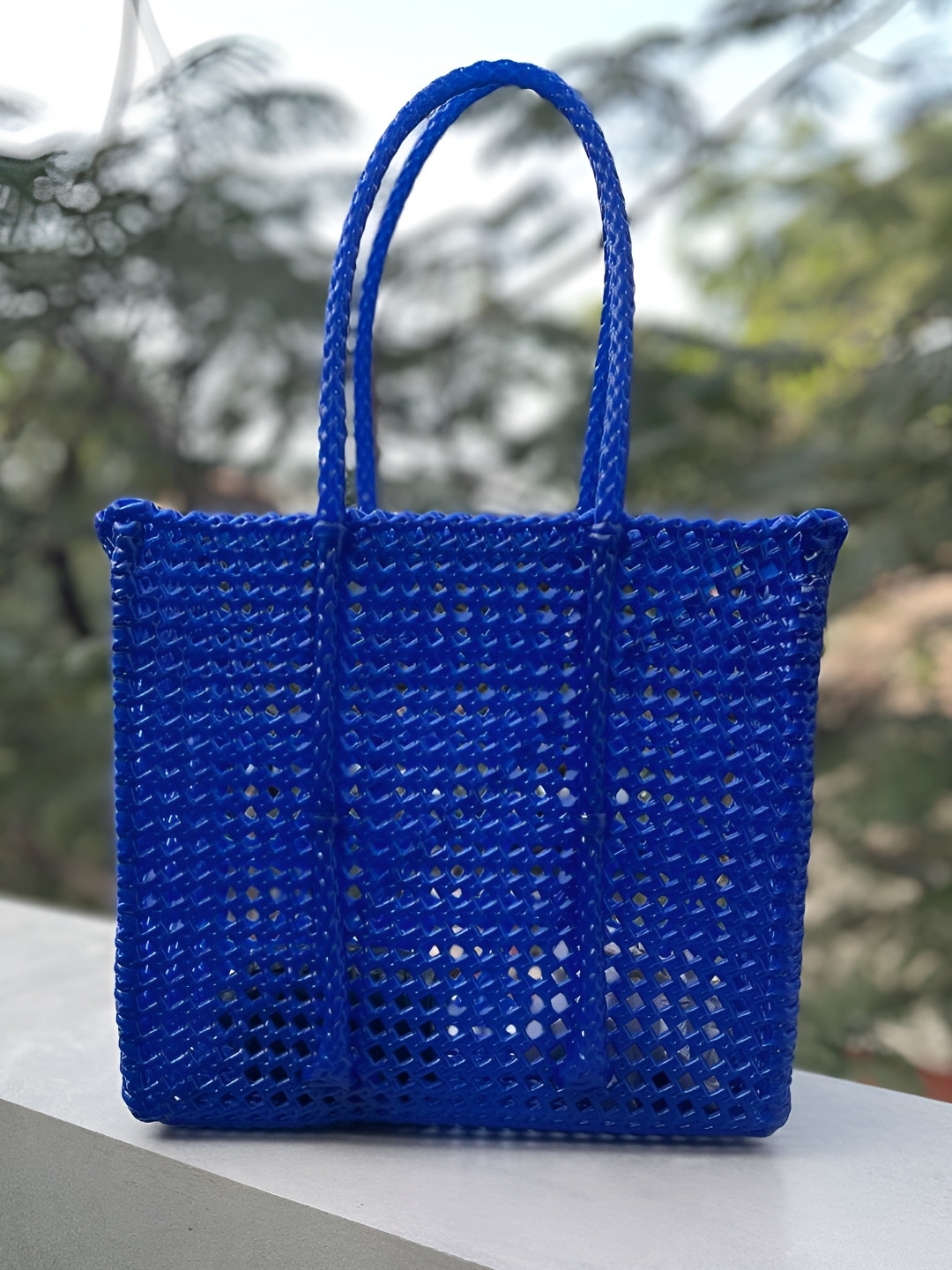 MAATIR DESIGNS Textured Tote Bag