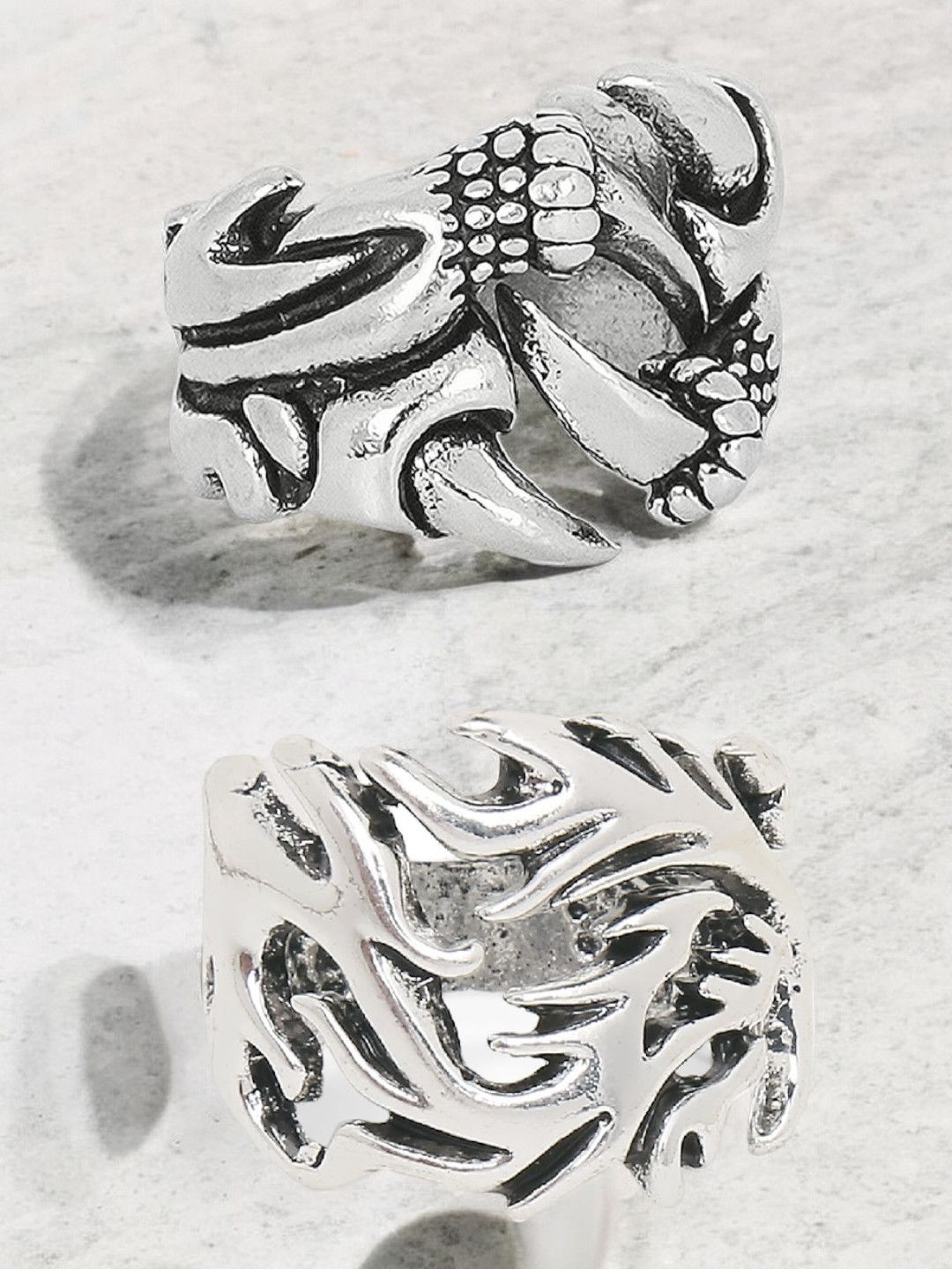 OOMPH Men Set Of 2 Stainless Steel Claws Design Finger Rings