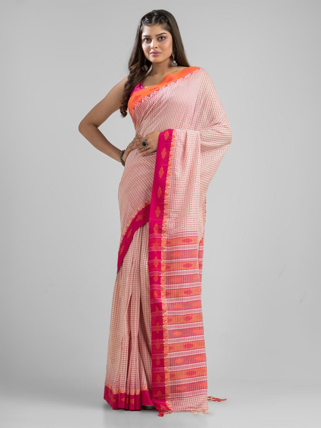 SAJASAJO Beige  Pure Soft  Cotton Dhakai Buti Handloom Saree