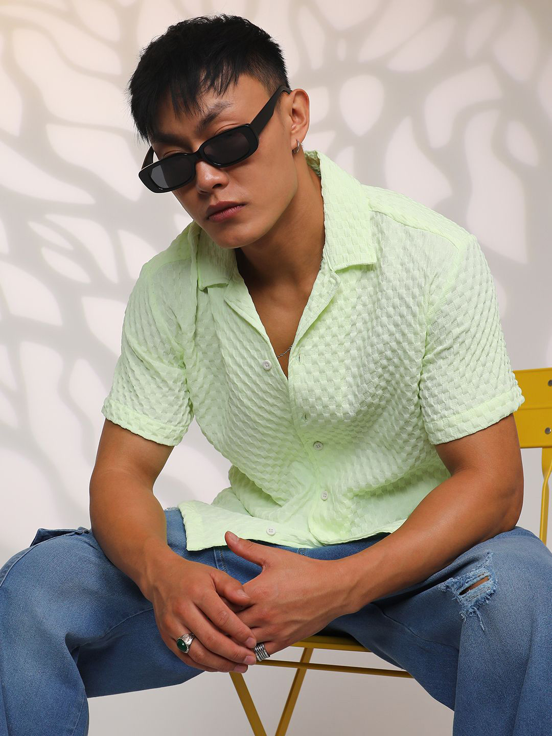 Campus Sutra Men Comfort Popcorn Texture Opaque Casual Shirt