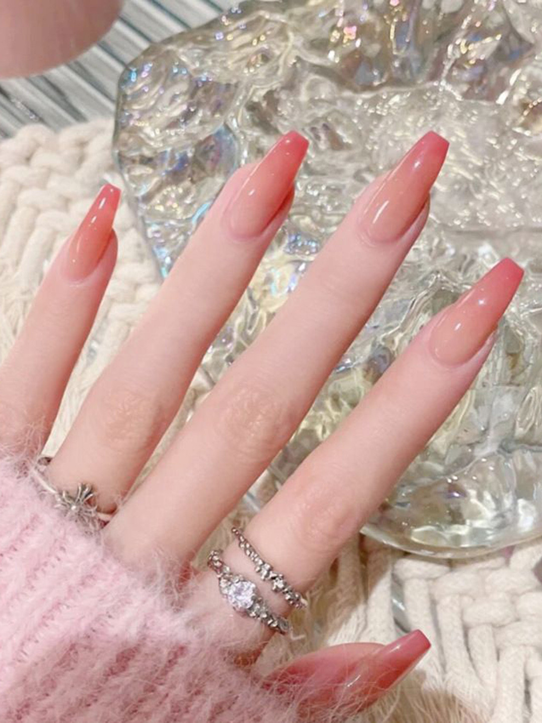 The Pink Truck Set Of 24 Reusable Artificial Nails - Tomato Ombre