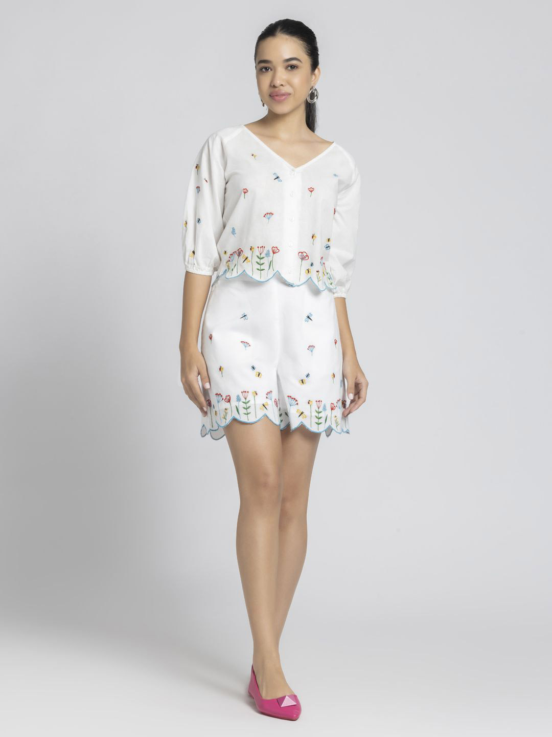 SHAYE Floral Embroidered V-Neck Pure Cotton Top With Shorts