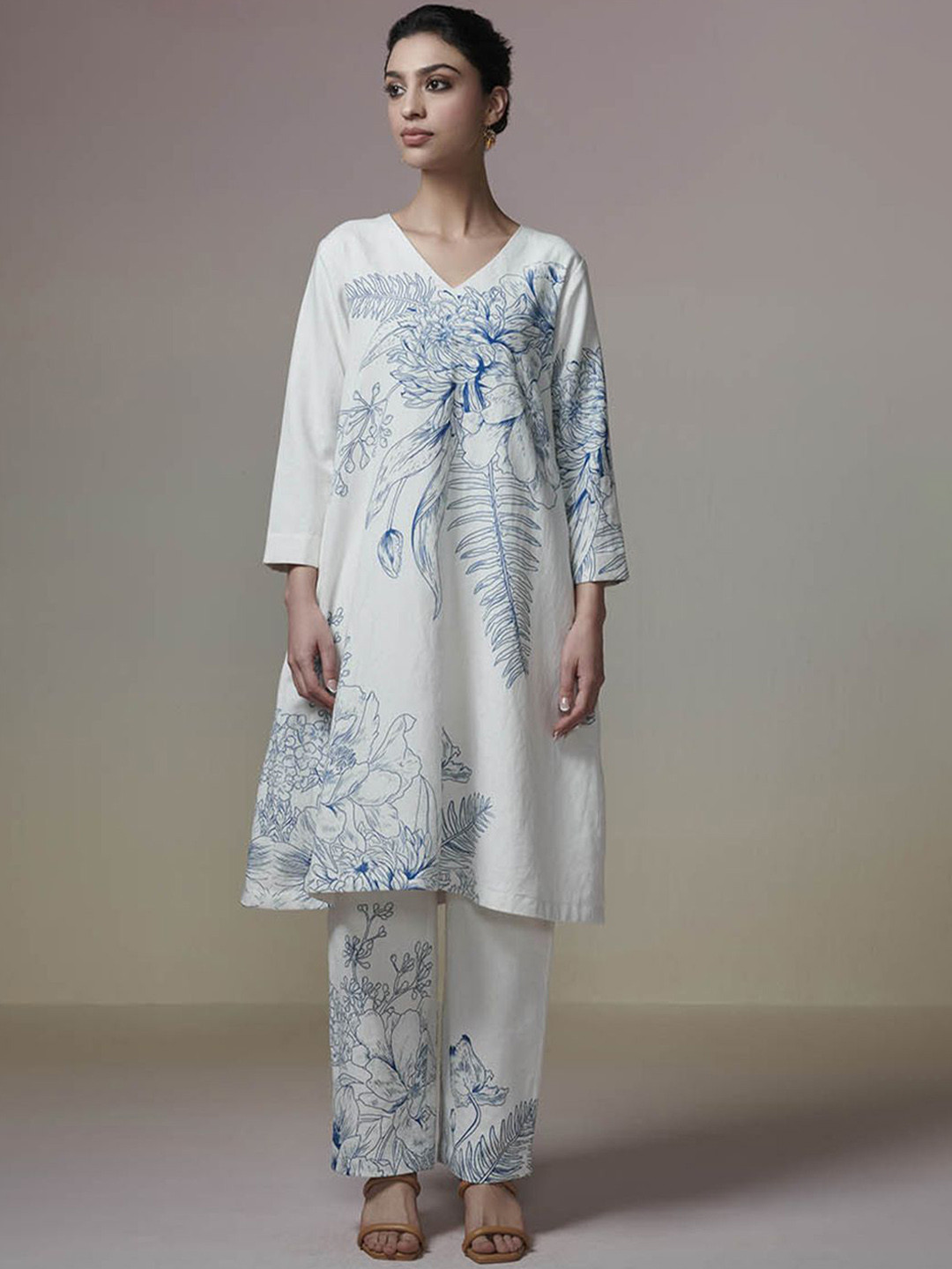 Dressfolk Floral Printed V-Neck Tunic & Trouser