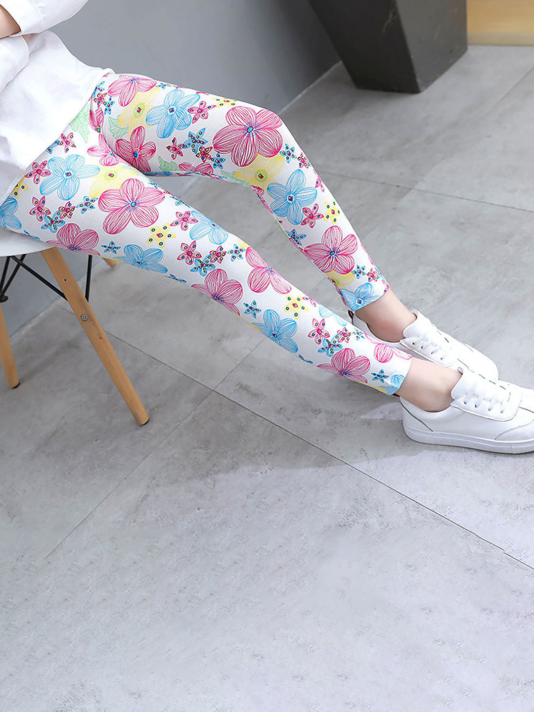 SYGA Girls Mid-Rise Flower Print Ankle-Length Leggings