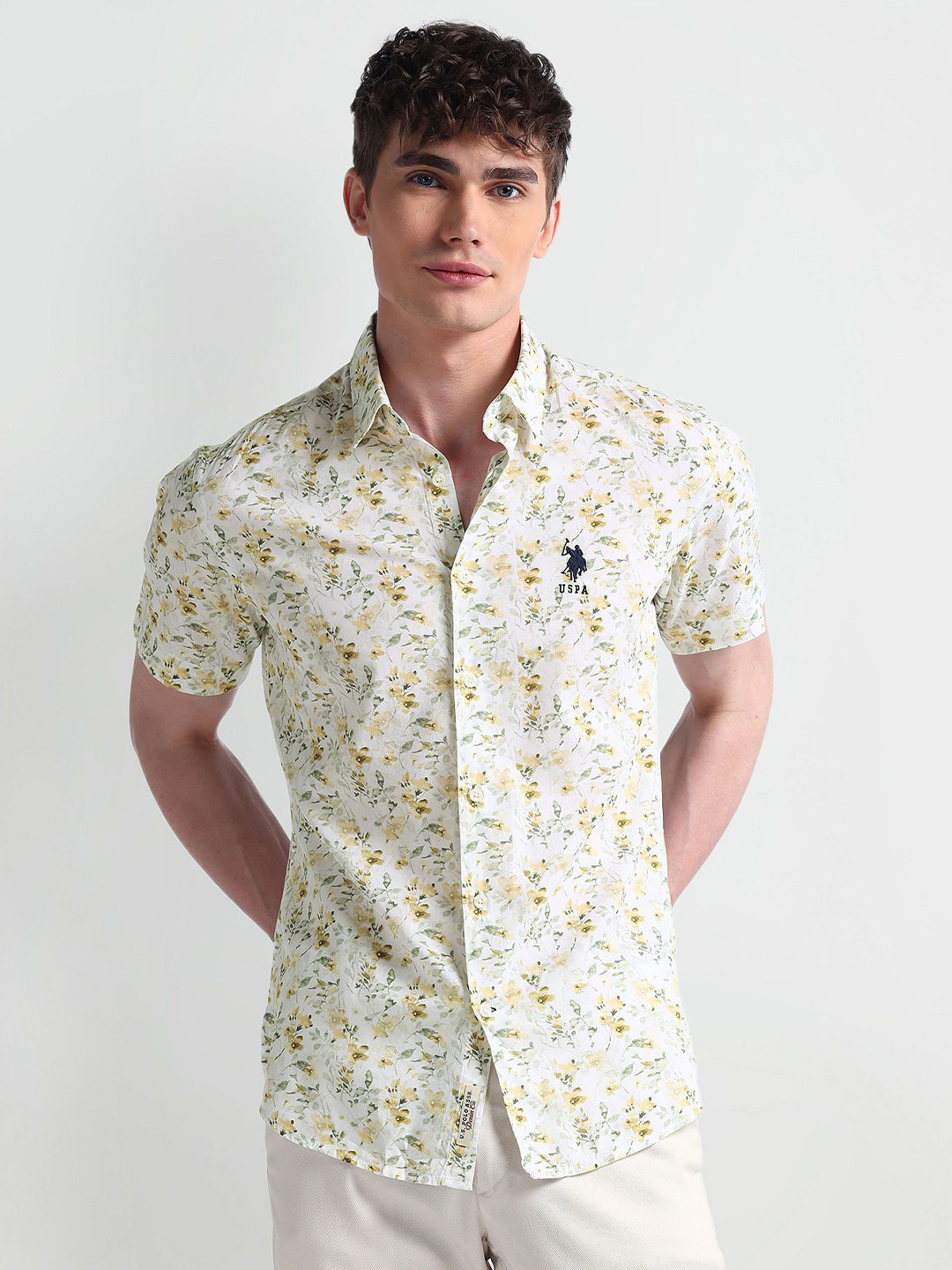 U.S. Polo Assn. Men Smart Spread Collar Floral Printed Cotton Slim Fit Casual Shirt