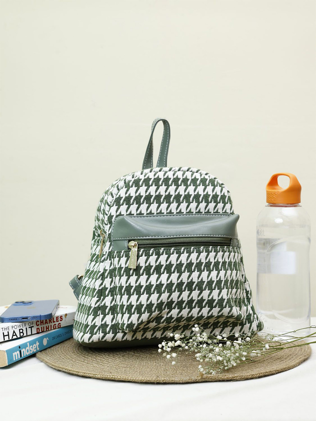Bagsy Malone Women Geometric Contrast Detail Backpack