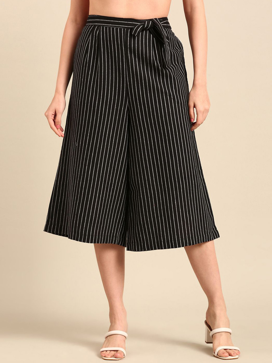 De Moza Women Culottes Woven Bottom Yarn Dyed Cotton Black Trousers