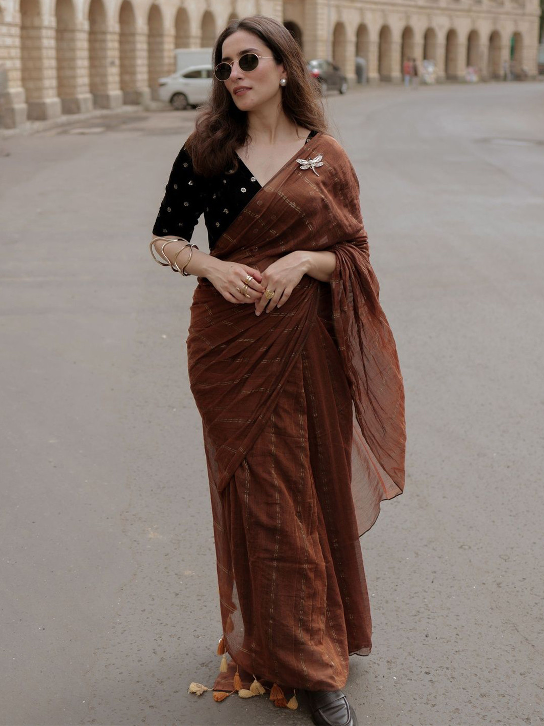 Eternity by sakshi Striped Tassel Detailed Saree