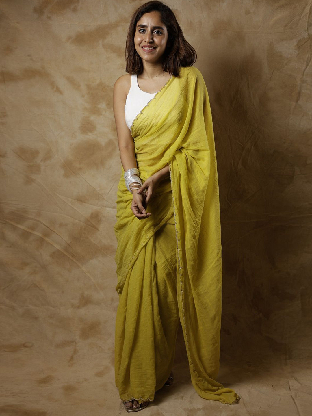 Eternity by sakshi Solid Embroidered Border Saree