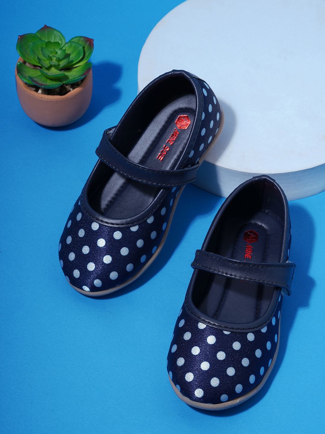 Minesole Girls Printed Synthetic Leather Mary Jane Flats