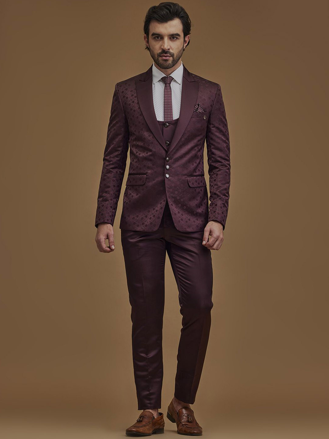 Neumen Slim-Fit Single-Breasted Five-Piece Suit