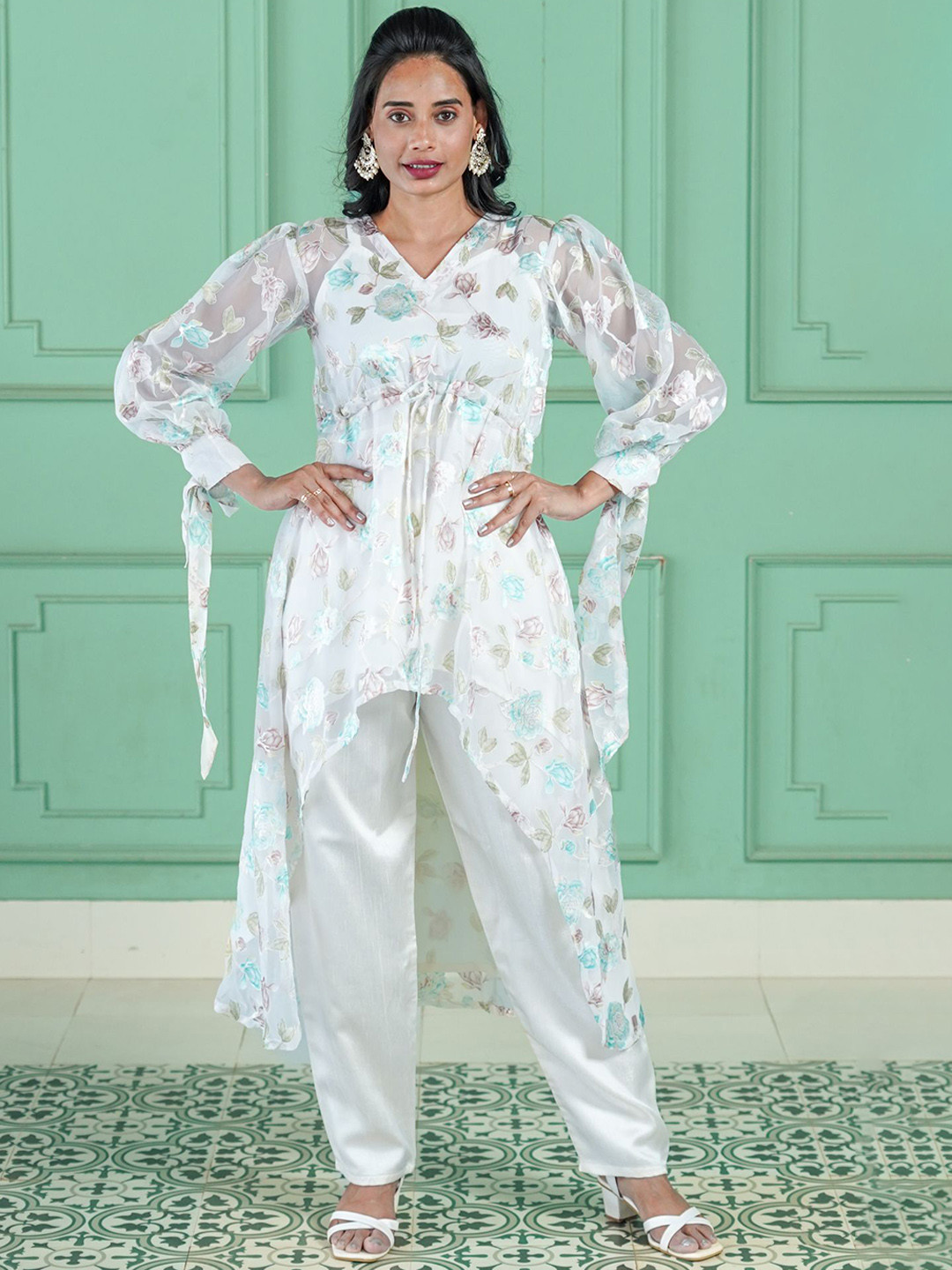 GO BOUJEE Floral Printed Puff Sleeves Top with Palazzos