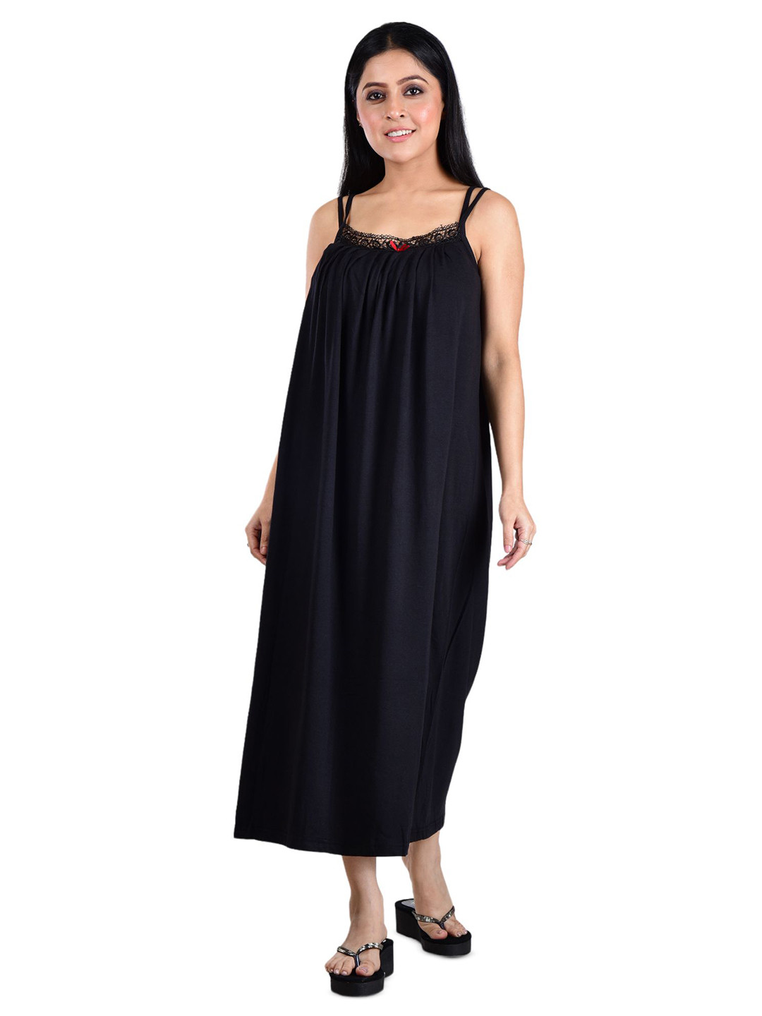 DUI KONNA Solid Lace-Detail Maxi Dress