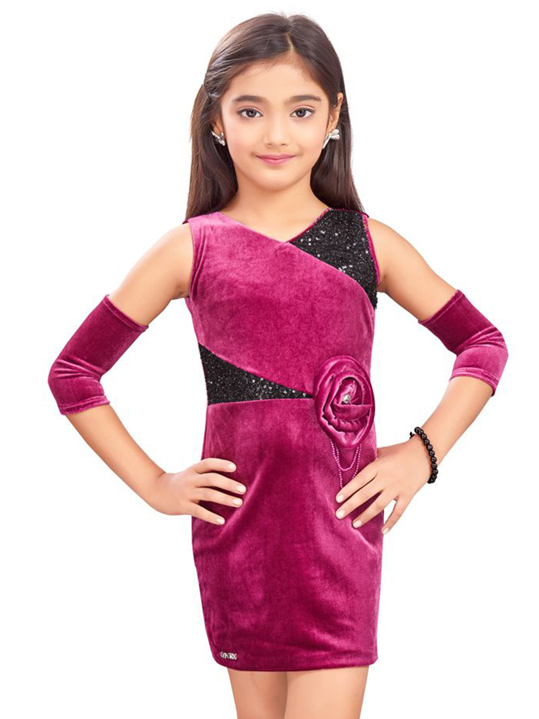 Lei-Chie Applique Velvet Bodycon Midi Dress