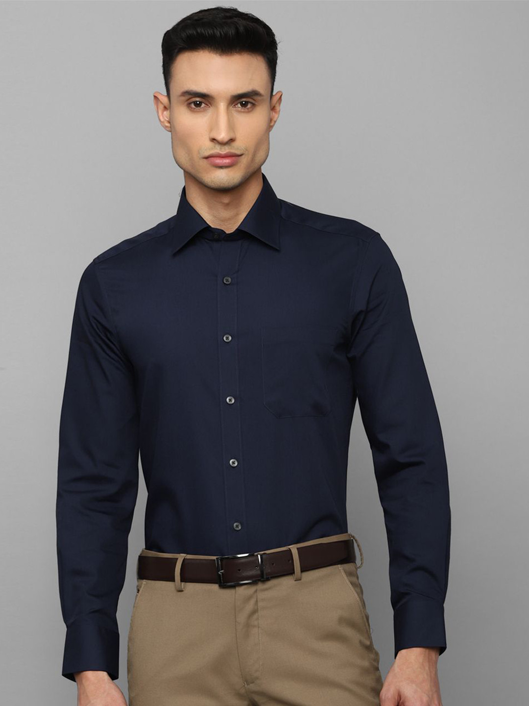 Louis Philippe Men Spread Collar Solid Cotton Party Shirt