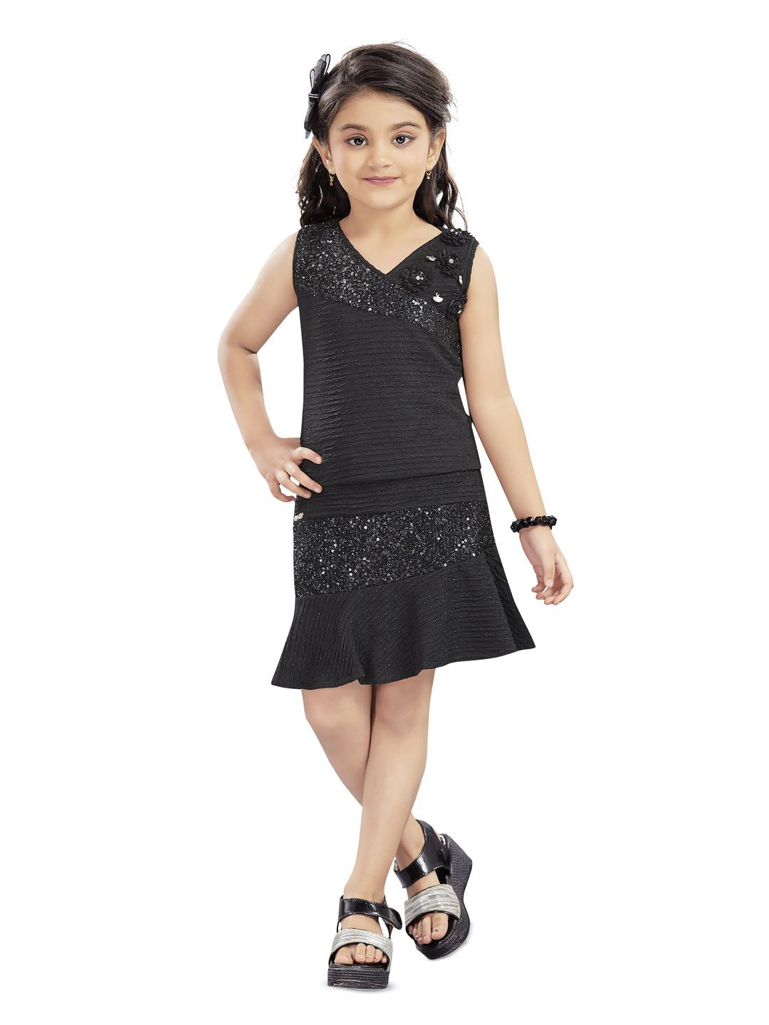 Lei-Chie Girls Embellished V-Neck Sleeveless Top With Skirt
