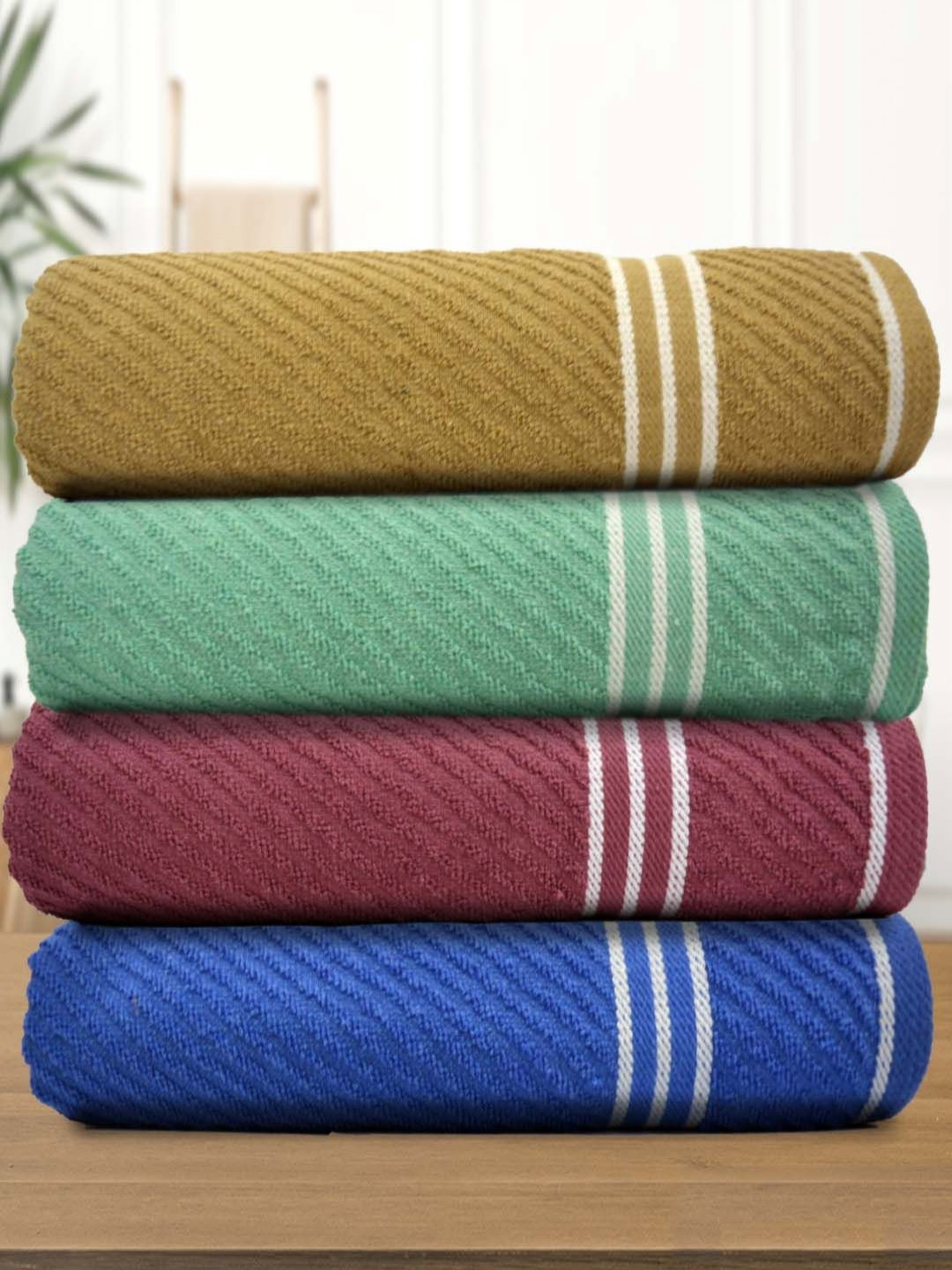 Aura Green & Burgundy 4 Cotton 400 GSM Bath Towel