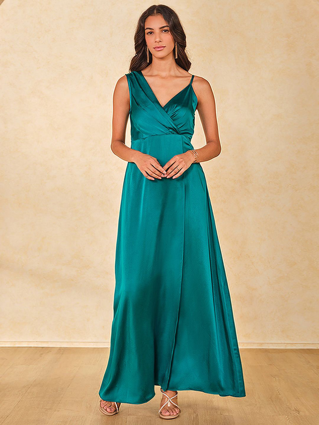 AND Maxi Polyester Solid Casual Dress