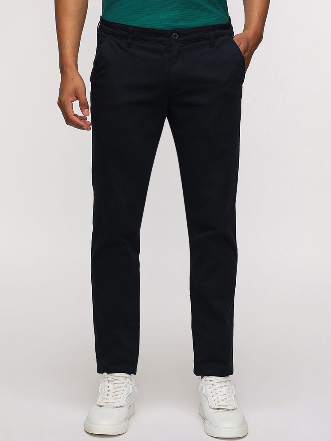 Crocodile Sport Men Slim Fit Mid-Rise Easy Wash Cotton Regular Trousers