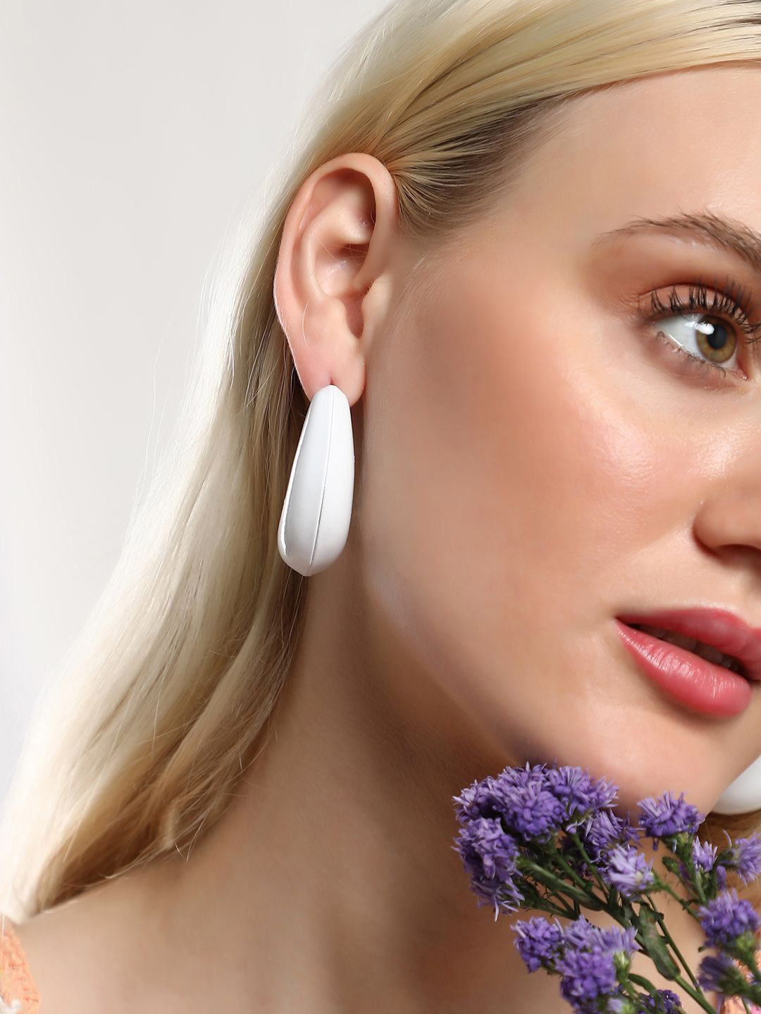 SOHI Contemporary Semi-Fold Hoop Earrings