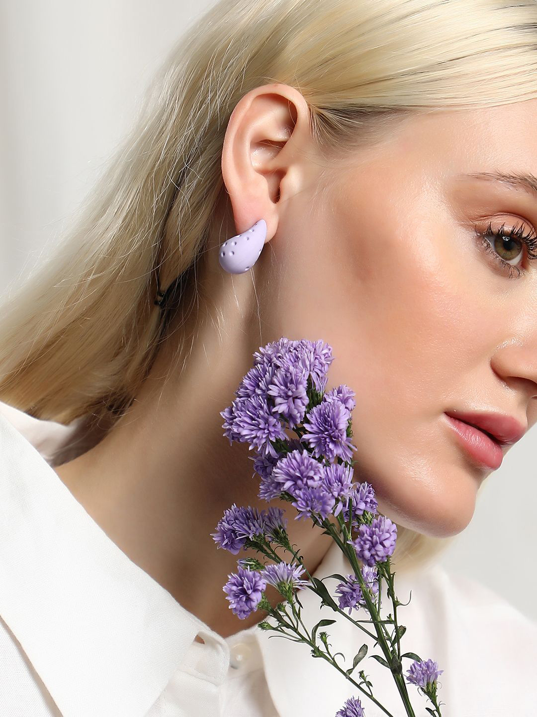 SOHI Shaped Drop The Small Dented Teardrop Stud Lavender Earrings