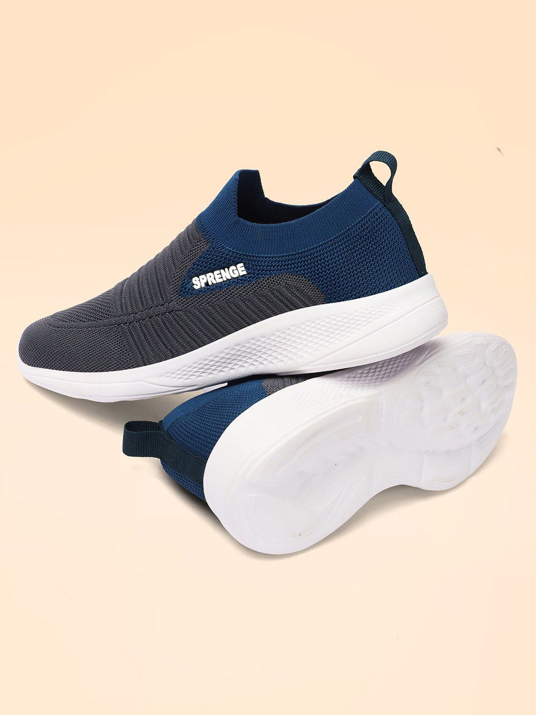 SPRENGE Men Woven Design Sneakers