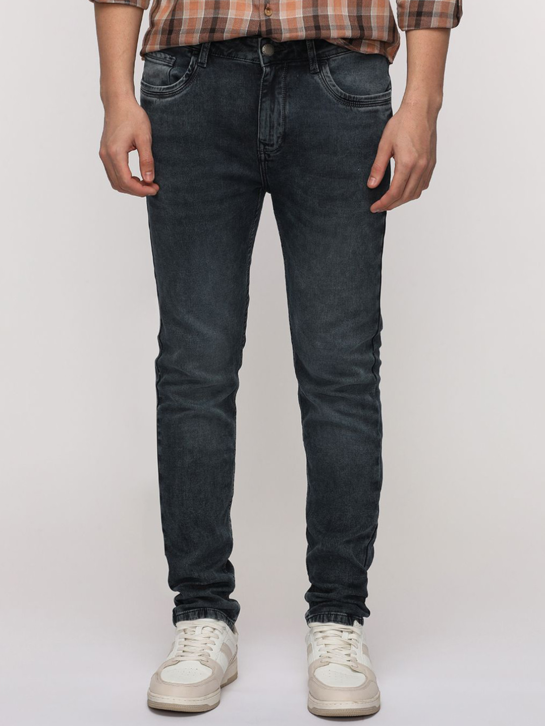 Crocodile Men Signature Tinted Slim Fit Light Fade Clean Look Stretchable Jeans