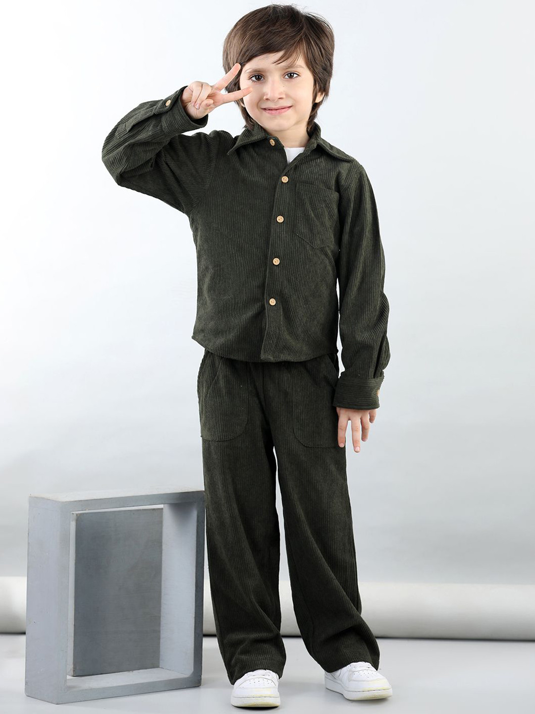 AWW HUNNIE Boys Full Sleeves Pure Cotton Corduroy Collar Shirt With Corduroy Trousers