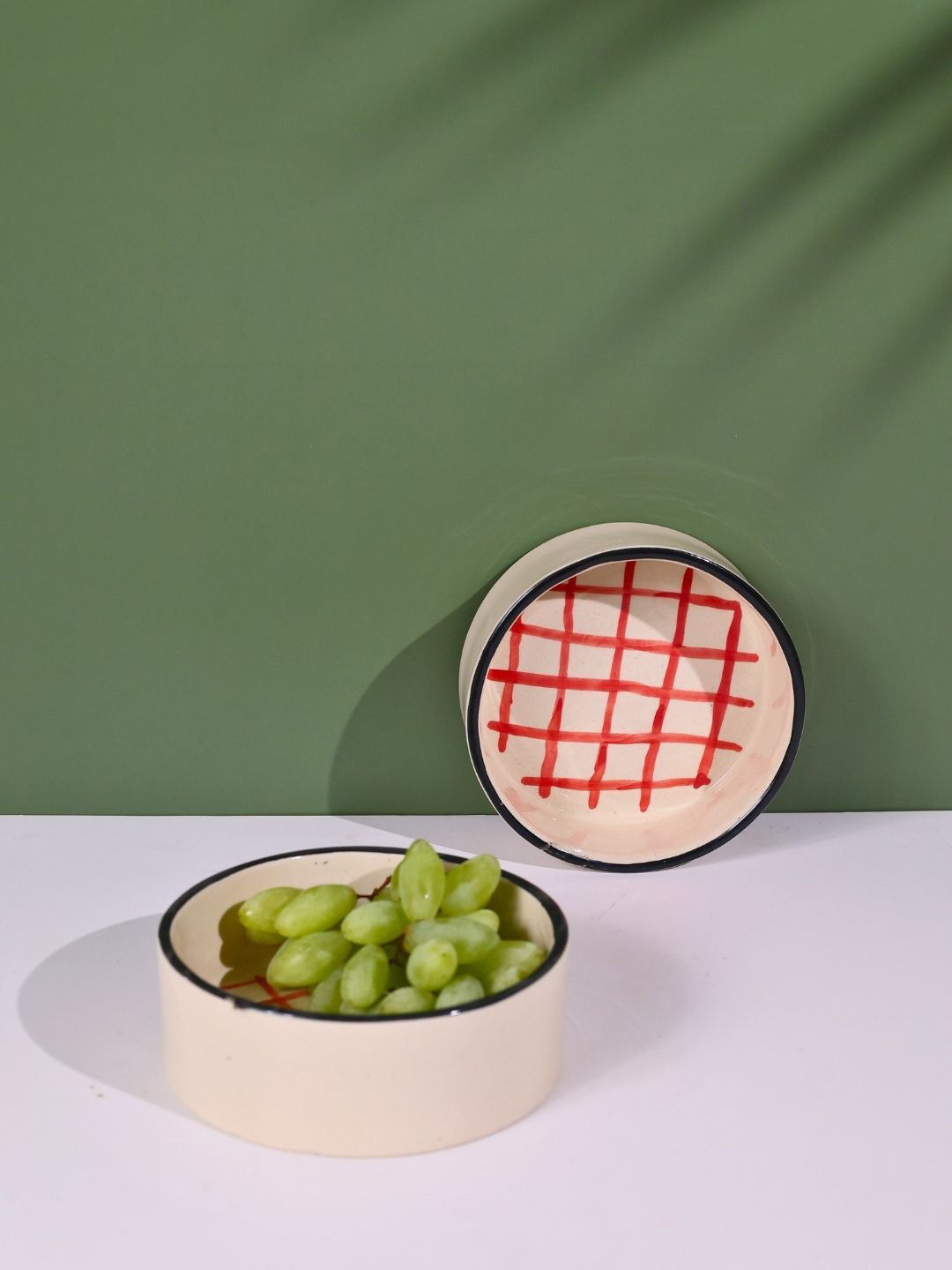 WEAVING HOMES Red & White 2 Pieces Checked Dishwasher Safe Ceramic Serving Bowls