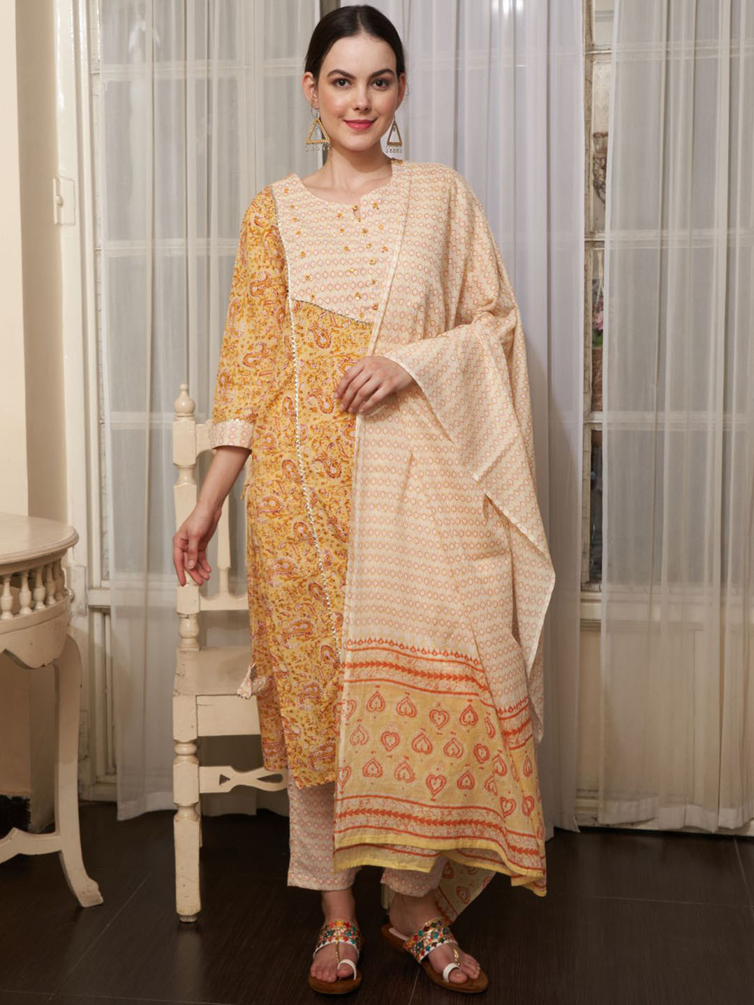 BANDIA Printed Regular Mirror Work Pure Cotton Straight Kurta with Trousers & Dupatta