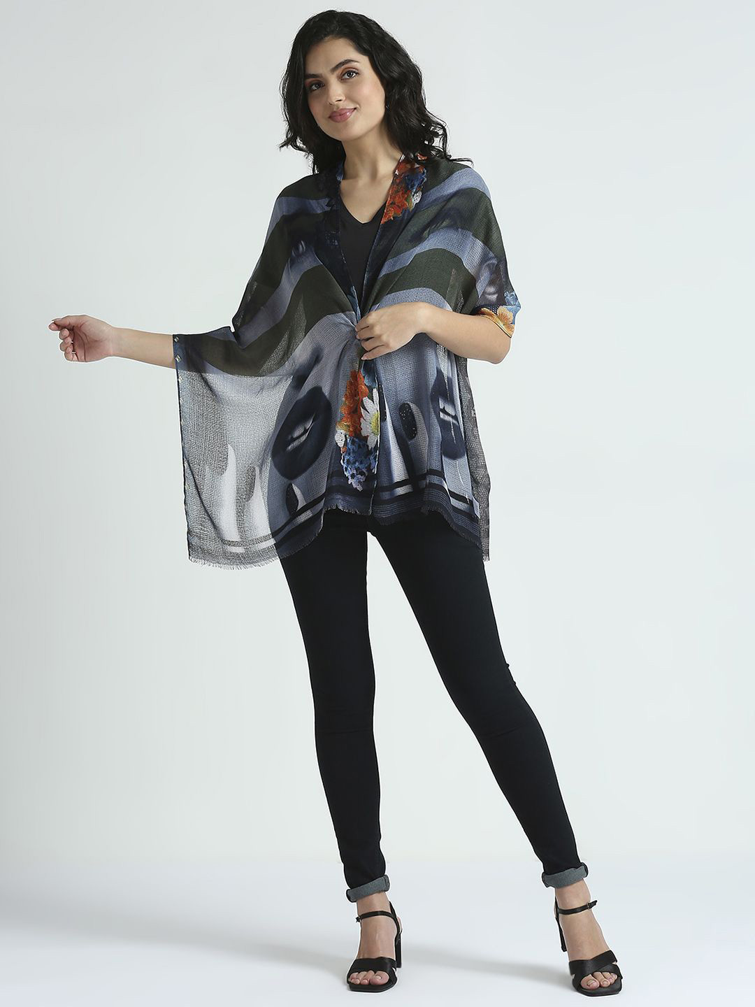 Cloth Haus India Women Face Printed Scarf