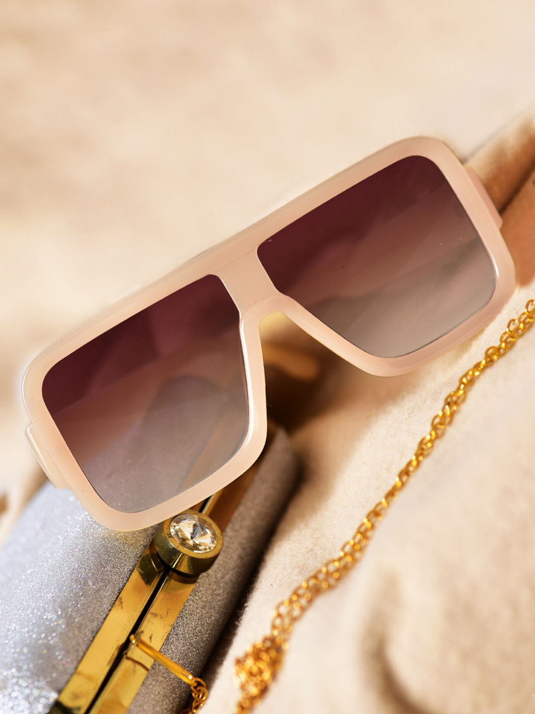 DressBerry Women Oversized Sunglasses with UV Protected Lens DBSG24-499-CM