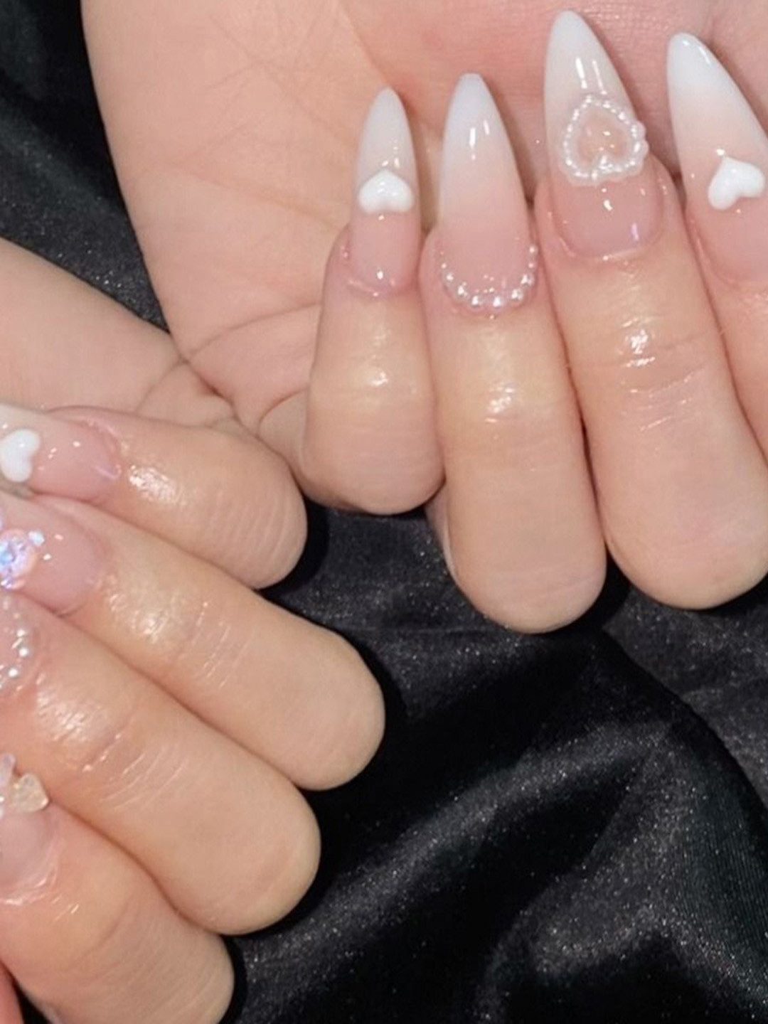 The Pink Truck 24 Pcs Heart with Pearls Design Artificial Reusable Nails With Glue - Ivory