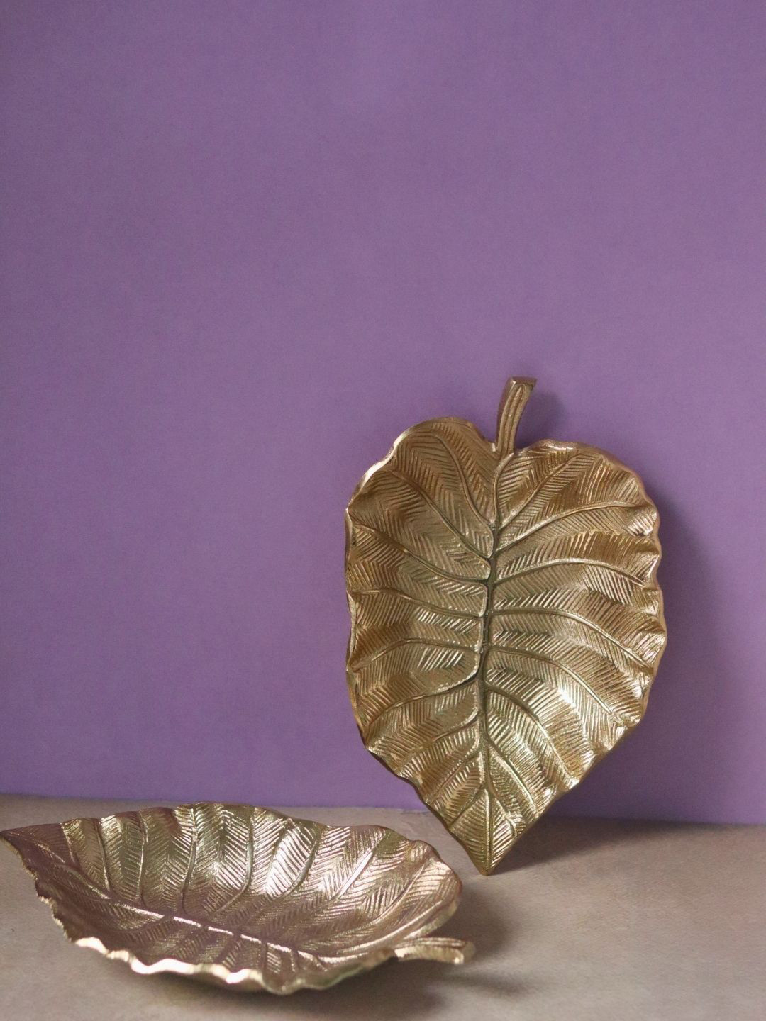 WEAVING HOMES Gold Toned 2 Pcs Textured Metal Serving Bowl 200 ml