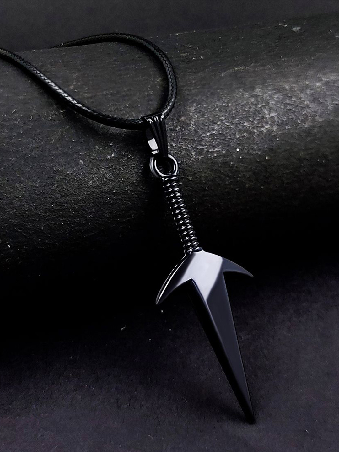 Saizen Unisex Stainless Steel Silver Plated Anime Naruto Pendant With Chain